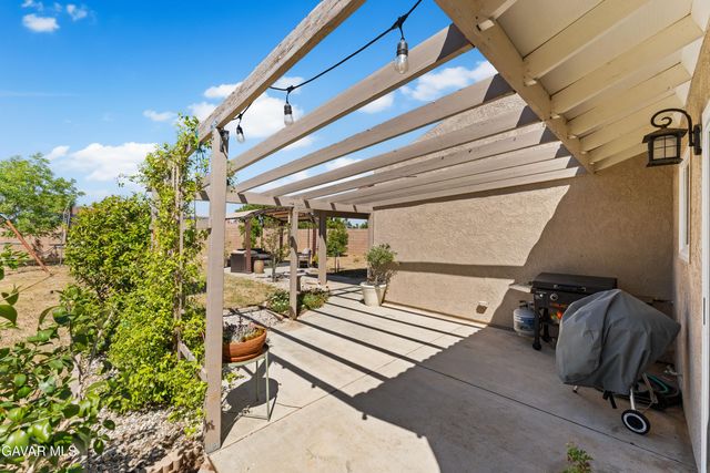 6205 Corinthian Place, Quartz Hill, CA 93536