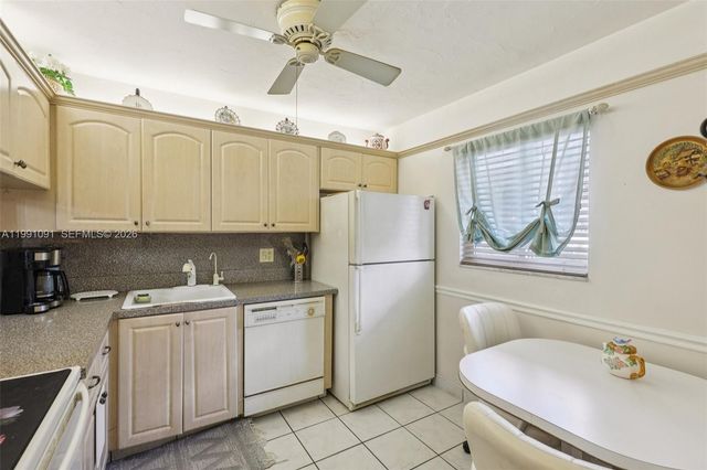 3050 N Holiday Springs Boulevard 101, Margate, FL 33063