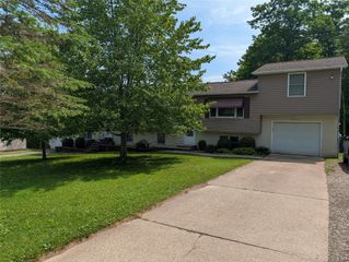 8571-8573 KIRSCH Road, Erie, PA 16510