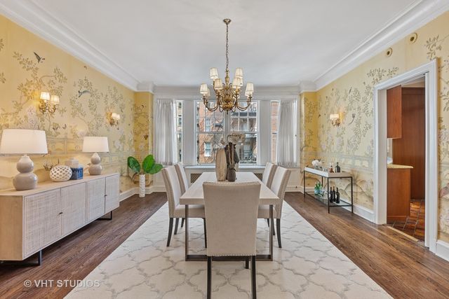 220 E WALTON Place 9W, Chicago, IL 60611