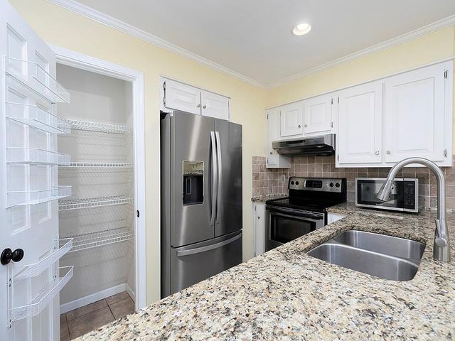 8950 Carroll Manor Drive, Sandy Springs, GA 30350