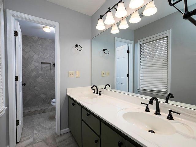 8950 Carroll Manor Drive, Sandy Springs, GA 30350