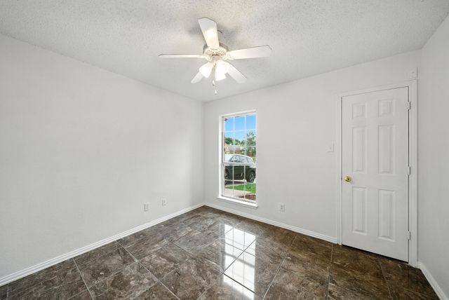 5601 Fairway Circle, Haltom City, TX 76117