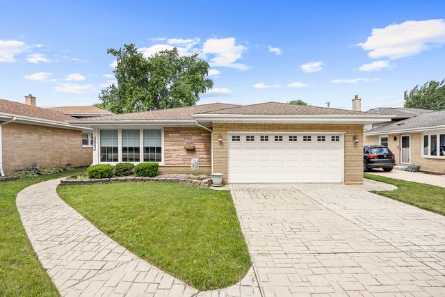 2922 Sunnyside Avenue, Westchester, IL 60154