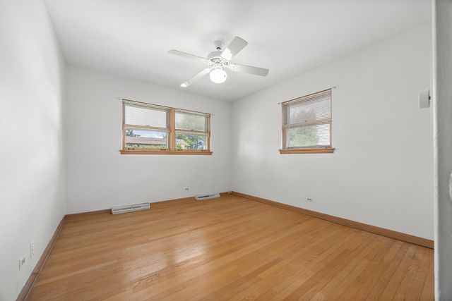 2922 Sunnyside Avenue, Westchester, IL 60154