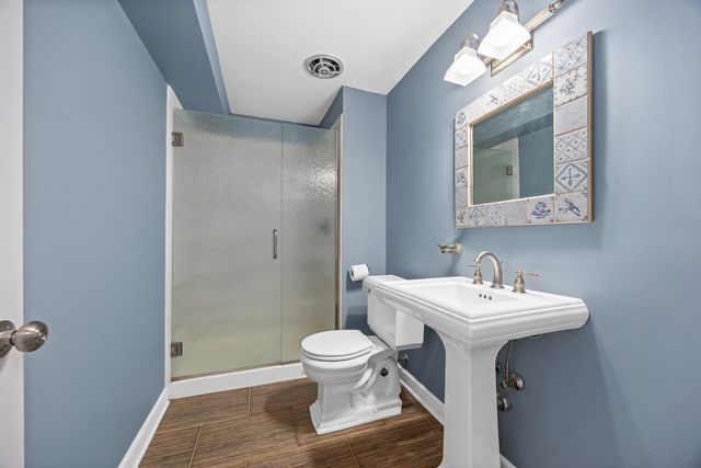 2922 Sunnyside Avenue, Westchester, IL 60154