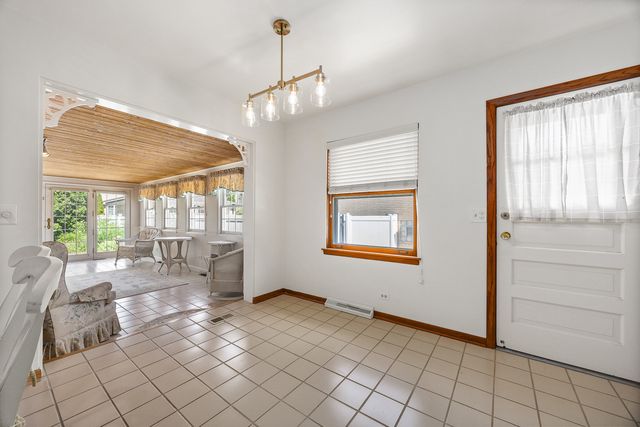 2922 Sunnyside Avenue, Westchester, IL 60154