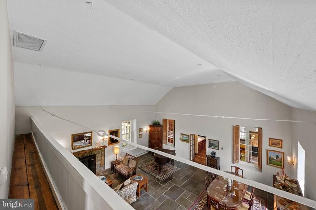 14127 HARPERS FERRY RD, Hillsboro, VA 20132