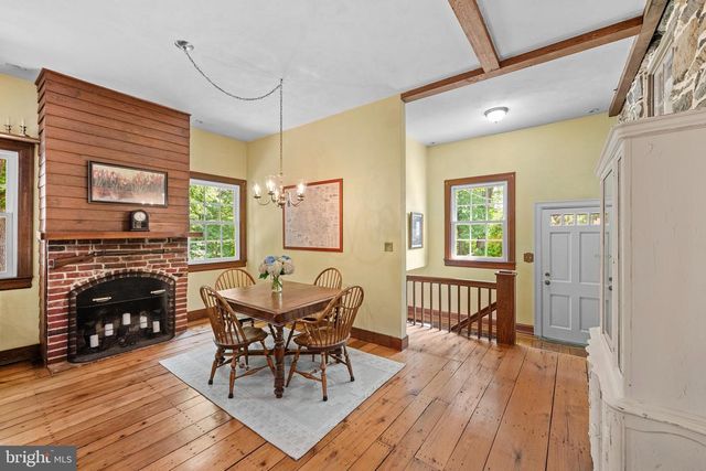 14127 HARPERS FERRY RD, Hillsboro, VA 20132