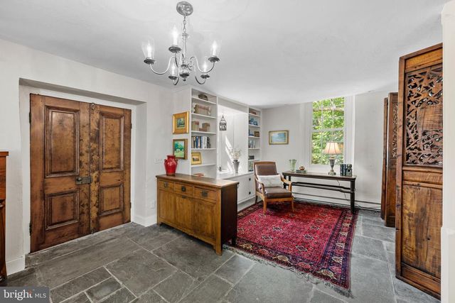 14127 HARPERS FERRY RD, Hillsboro, VA 20132