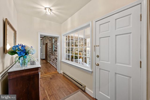 14127 HARPERS FERRY RD, Hillsboro, VA 20132