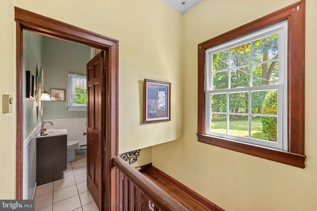 14127 HARPERS FERRY RD, Hillsboro, VA 20132