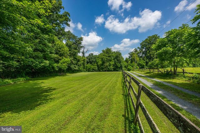 14127 HARPERS FERRY RD, Hillsboro, VA 20132