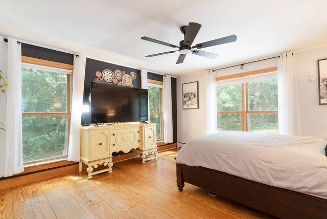 132 Springfield Rd, Belchertown, MA 01007