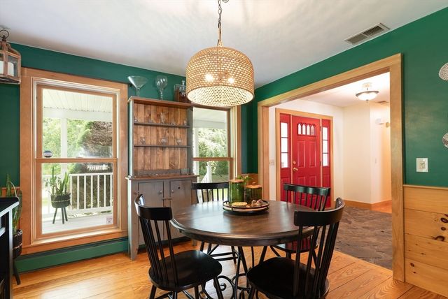 132 Springfield Rd, Belchertown, MA 01007