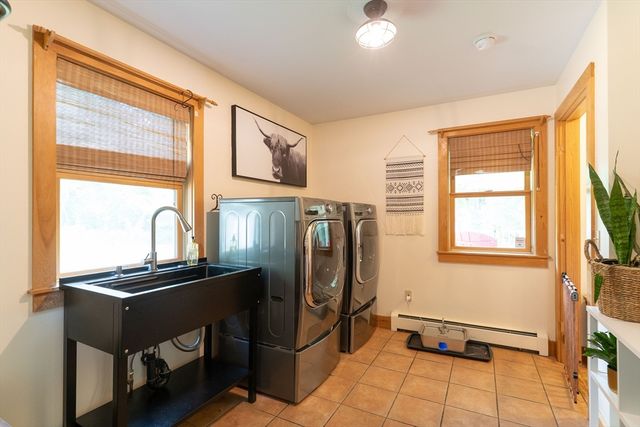 132 Springfield Rd, Belchertown, MA 01007