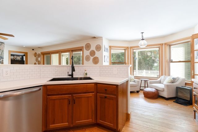 132 Springfield Rd, Belchertown, MA 01007
