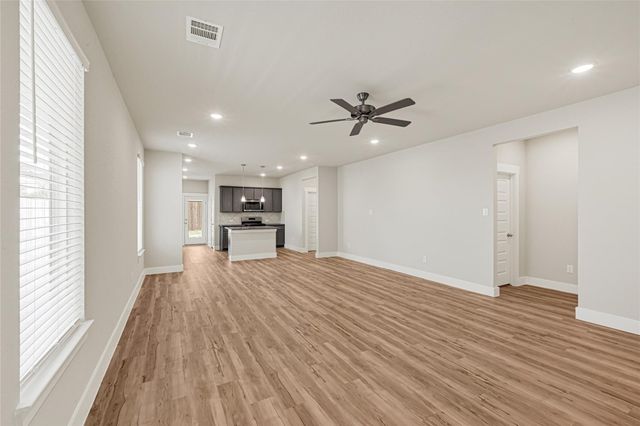4623 Mesquite Trail Blush, Pinehurst, TX 77362