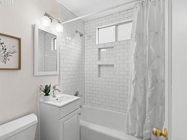 4324 Ne 65TH Ave, Portland, OR 97218