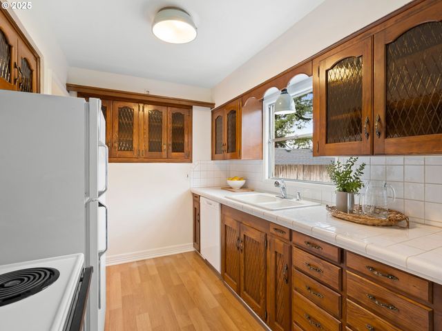 4324 Ne 65TH Ave, Portland, OR 97218