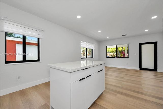 1470 NW 51st Ter, Miami, FL 33142