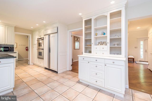 34 AUSTIN CIR, Lower Gwynedd, PA 19002