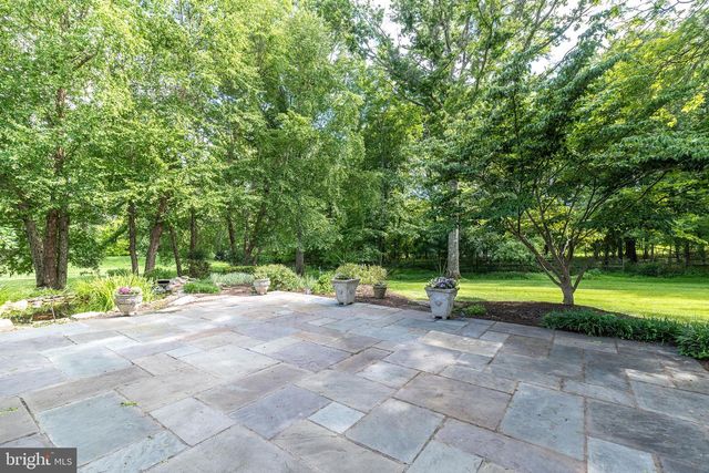 34 AUSTIN CIR, Lower Gwynedd, PA 19002