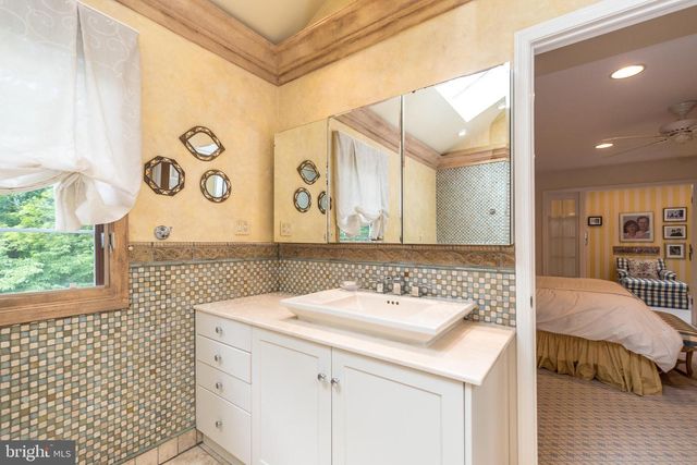 34 AUSTIN CIR, Lower Gwynedd, PA 19002