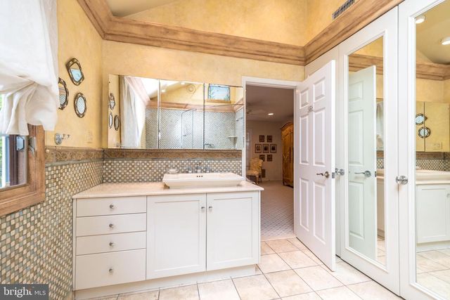 34 AUSTIN CIR, Lower Gwynedd, PA 19002