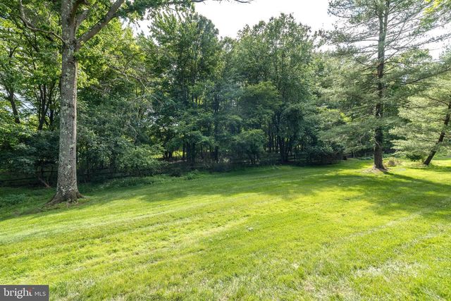 34 AUSTIN CIR, Lower Gwynedd, PA 19002