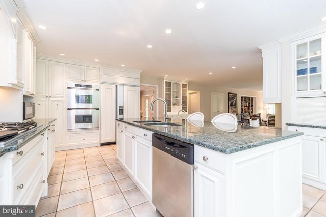 34 AUSTIN CIR, Lower Gwynedd, PA 19002