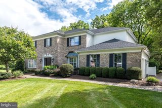 34 AUSTIN CIR, Lower Gwynedd, PA 19002