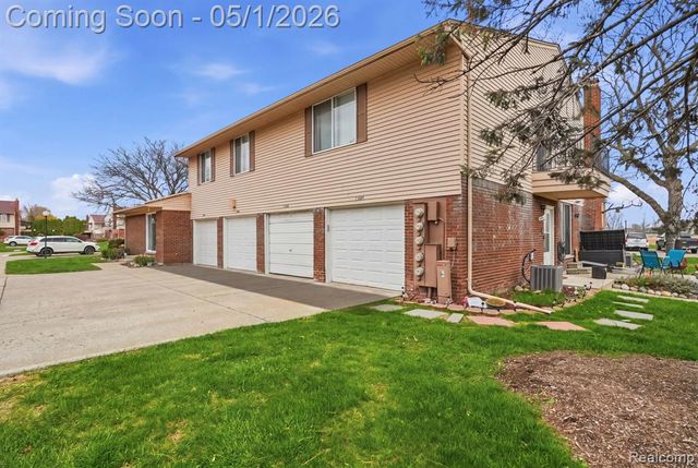 51260 Johns Drive, New Baltimore, MI 48047