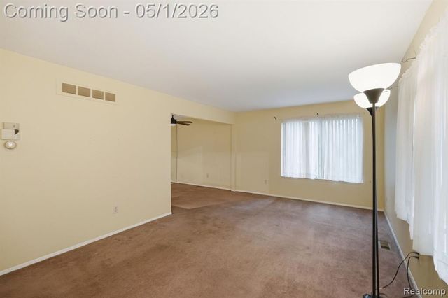51260 Johns Drive, New Baltimore, MI 48047