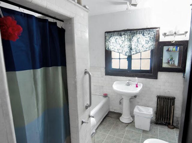 2041 Atkinson Street, Detroit, MI 48206