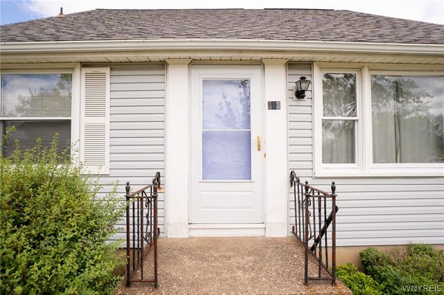 183 Cresthill Avenue, Tonawanda, NY 14150