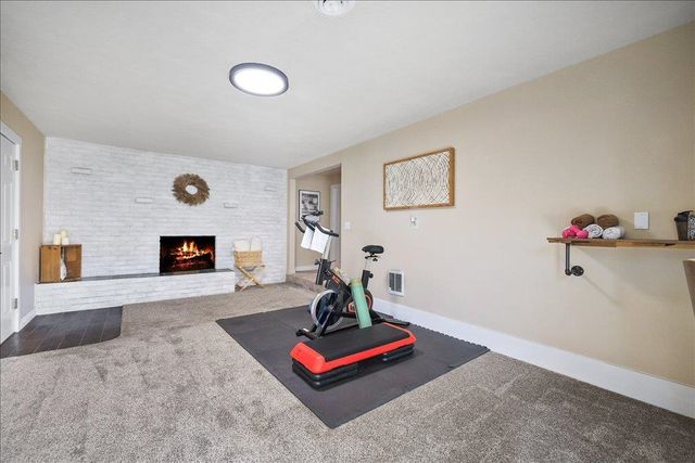 8308 E Alki Ave, Spokane, WA 99212