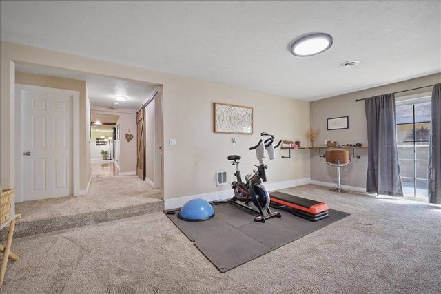 8308 E Alki Ave, Spokane, WA 99212