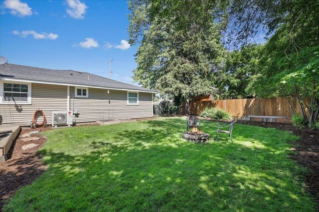 8308 E Alki Ave, Spokane, WA 99212