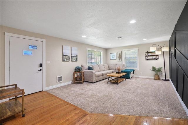 8308 E Alki Ave, Spokane, WA 99212