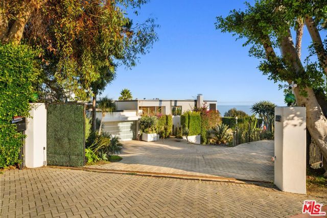 6320 VIA CATALDO Street, Malibu, CA 90265