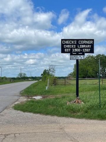 7 Check's Corner Road, Sulphur Springs, AR 72768