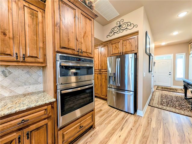 1305 Eagle Court, Gravette, AR 72736