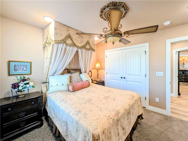 1305 Eagle Court, Gravette, AR 72736