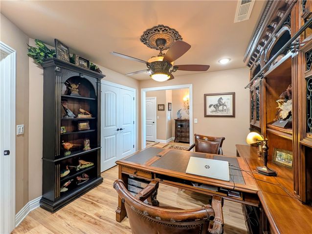 1305 Eagle Court, Gravette, AR 72736