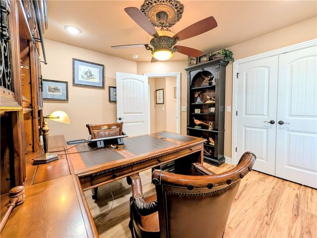 1305 Eagle Court, Gravette, AR 72736