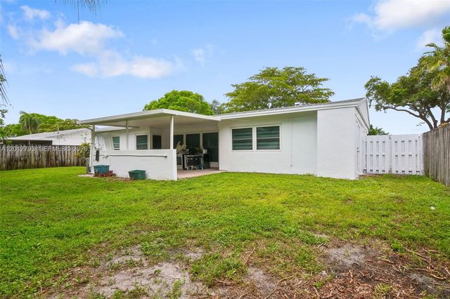 4948 SW 90th Ter, Cooper City, FL 33328