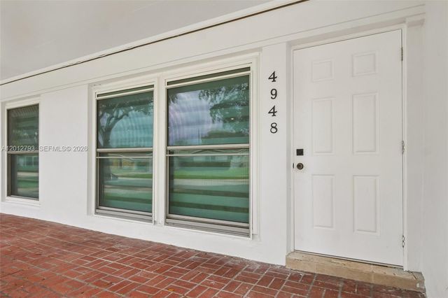 4948 SW 90th Ter, Cooper City, FL 33328