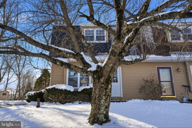 729 LEXINGTON WAY, Perkasie, PA 18944