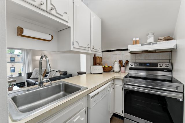 400 S Highland Ave 10, Shadyside, PA 15206